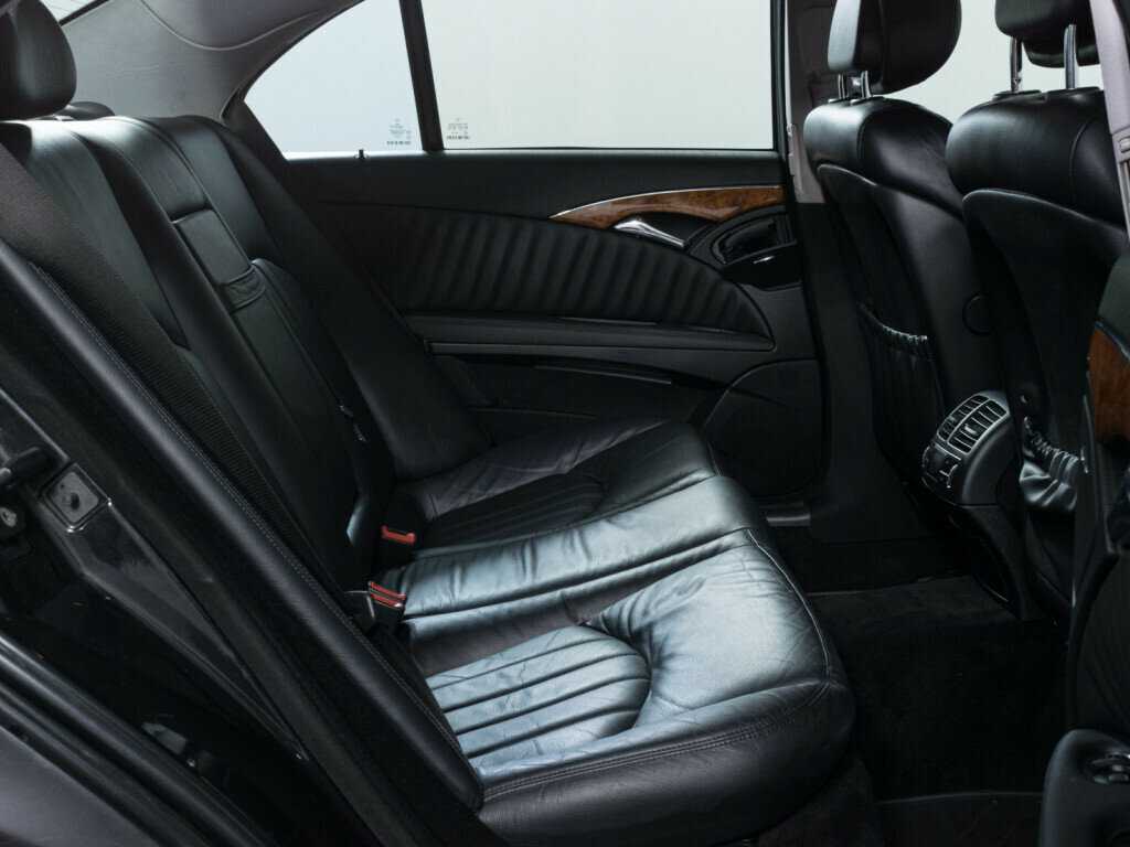 Mercedes-Benz E-Класс с пробегом — 2007 год. Фото: #9