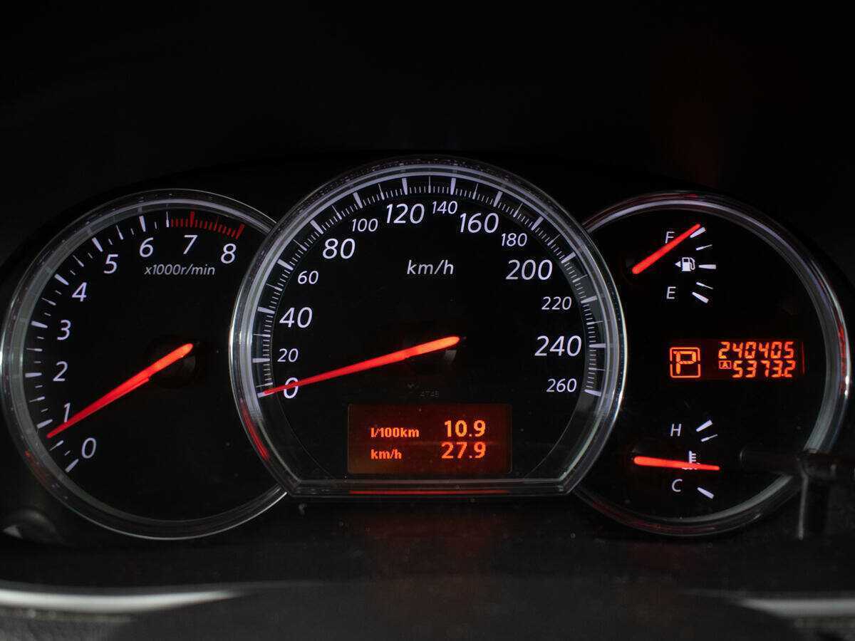 Nissan Teana с пробегом — 2010 год. Фото: #8