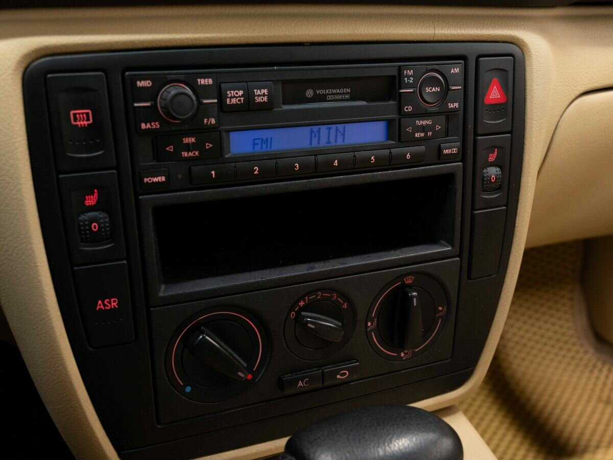 Volkswagen Passat с пробегом — 2001 год. Фото: #16