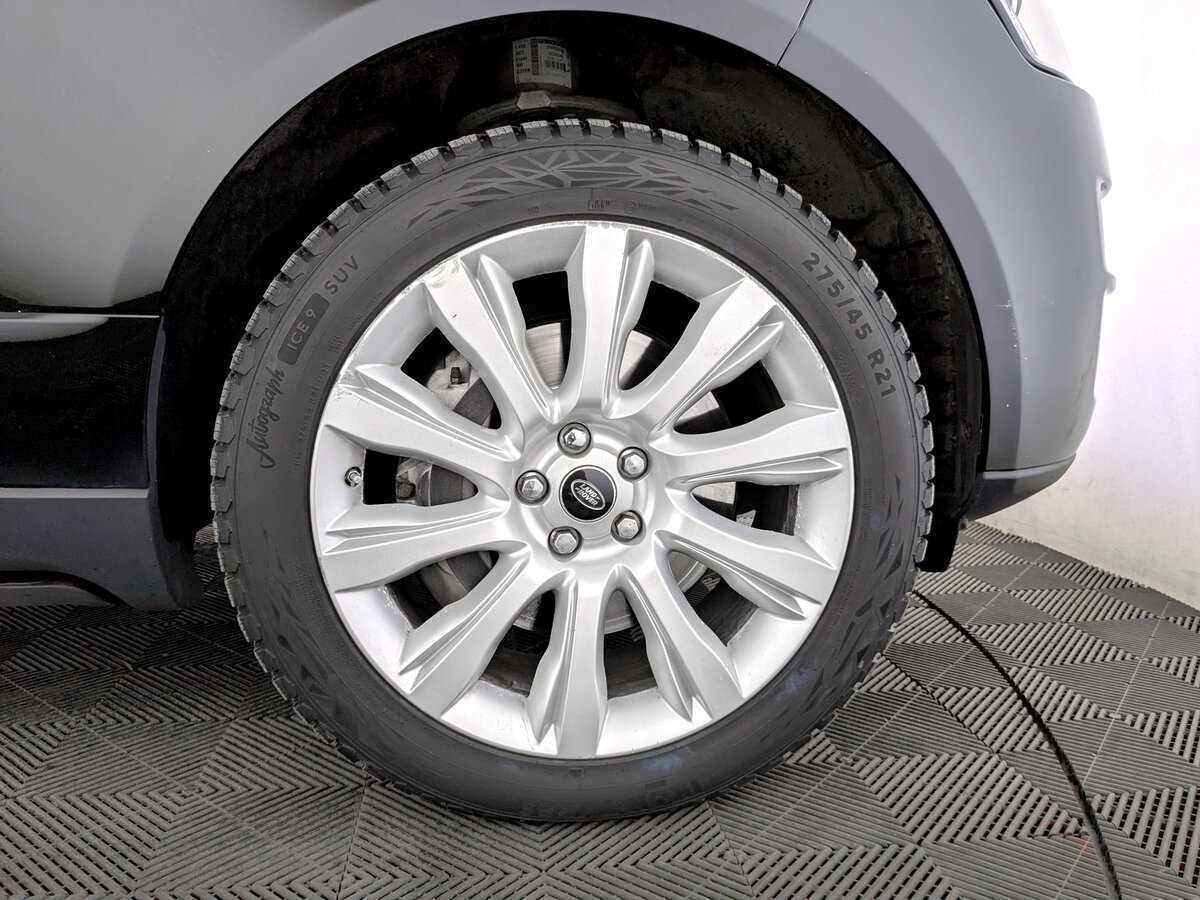 Land Rover Range Rover с пробегом — 2015 год. Фото: #17