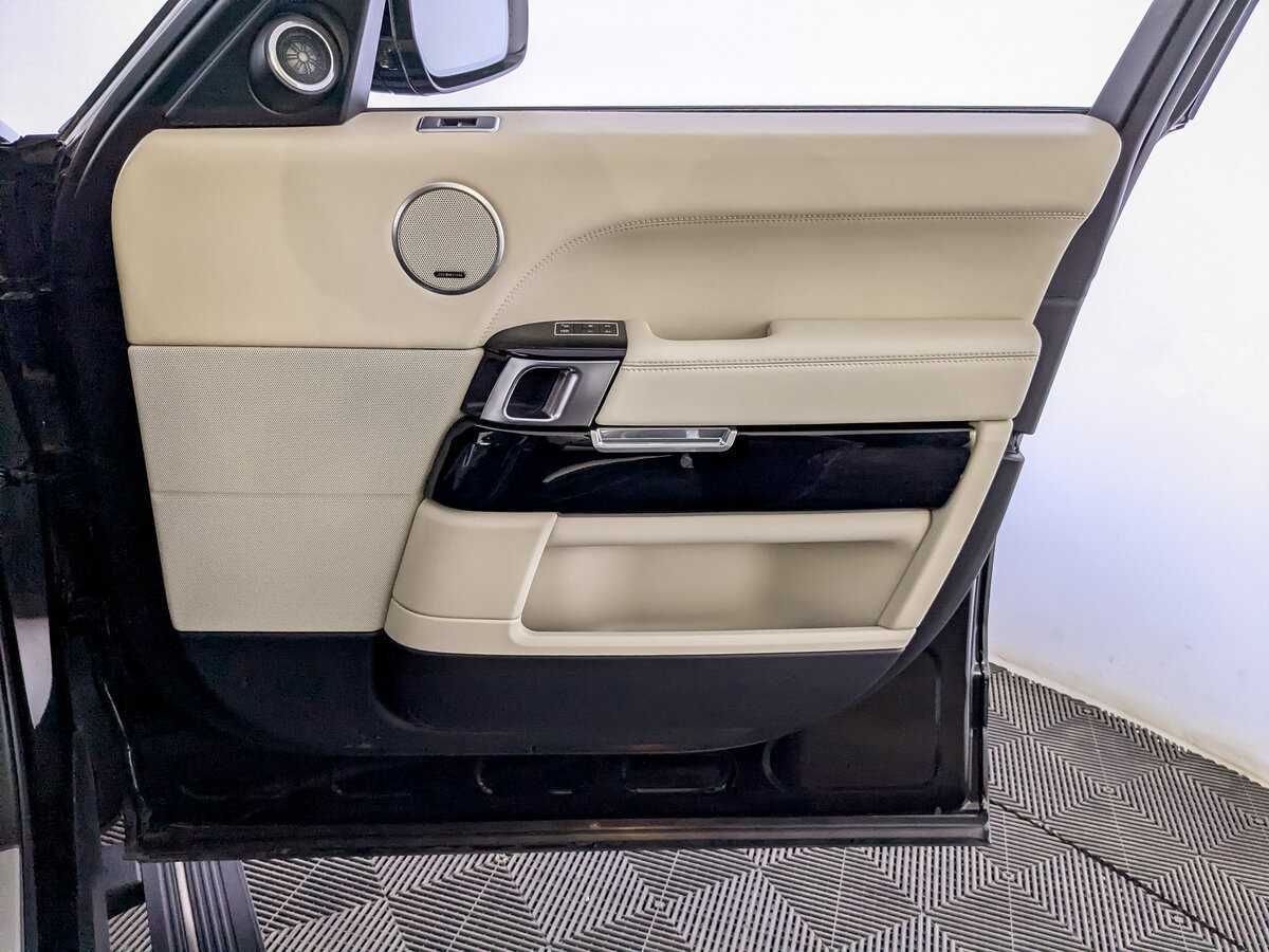 Land Rover Range Rover с пробегом — 2015 год. Фото: #27