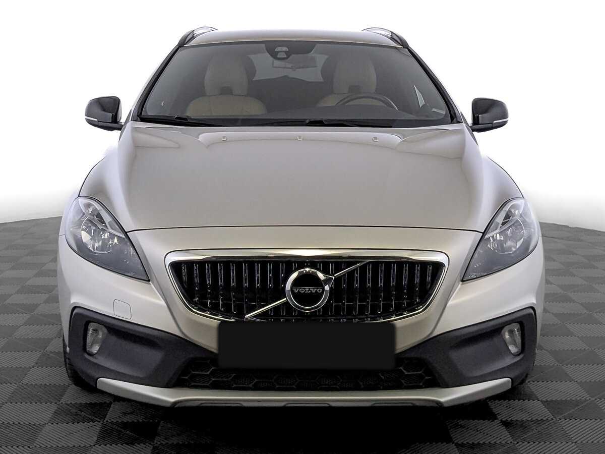 Volvo V40 с пробегом — 2018 год. Фото: #1