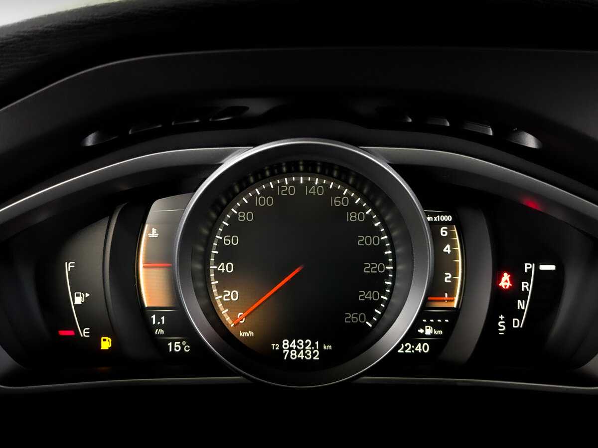 Volvo V40 с пробегом — 2018 год. Фото: #12