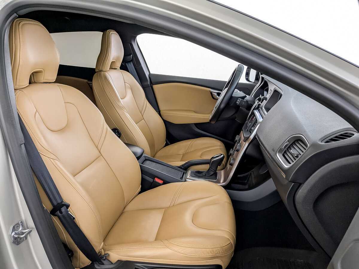 Volvo V40 с пробегом — 2018 год. Фото: #23
