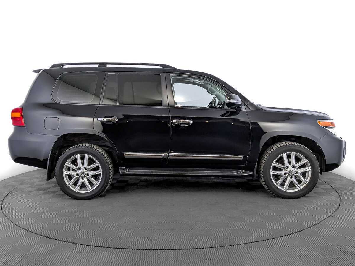 Toyota Land Cruiser с пробегом — 2015 год. Фото: #3