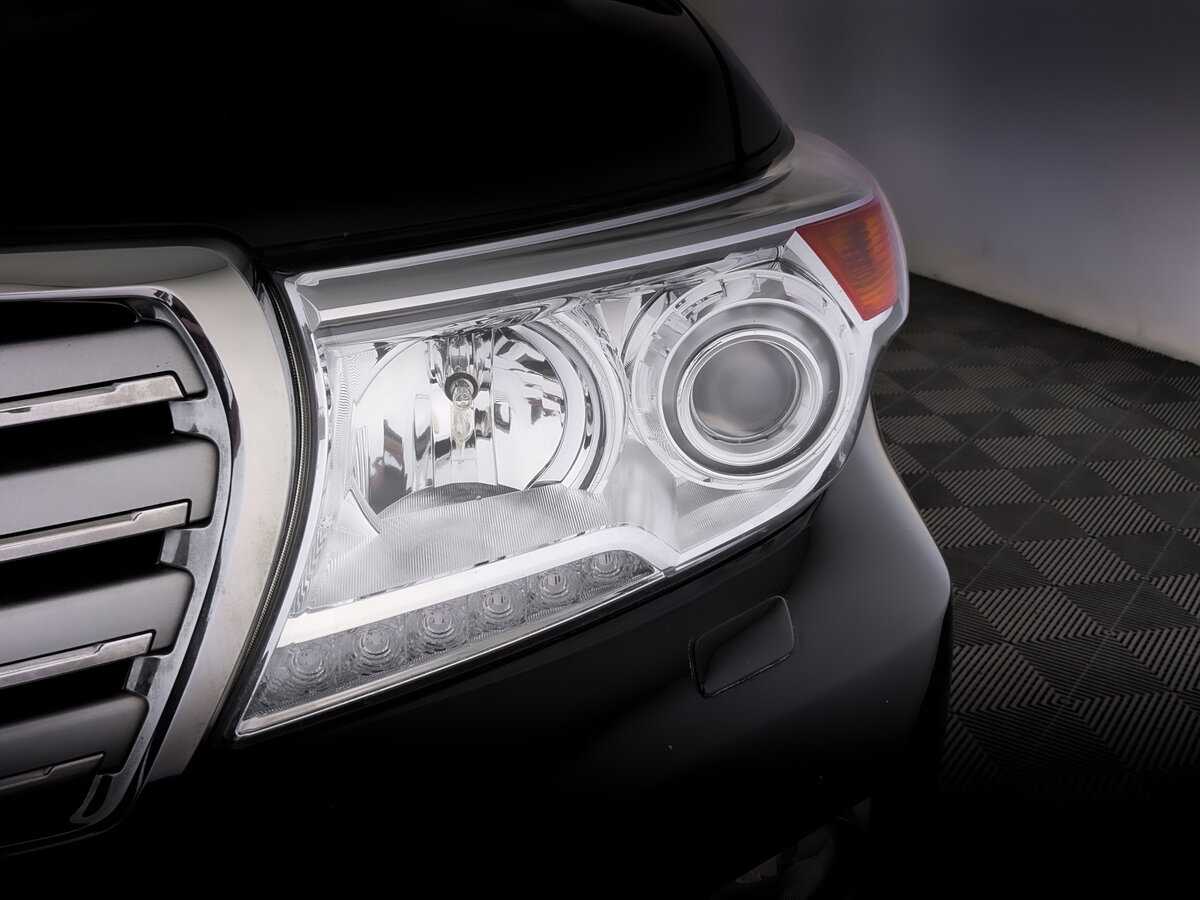 Toyota Land Cruiser с пробегом — 2015 год. Фото: #16
