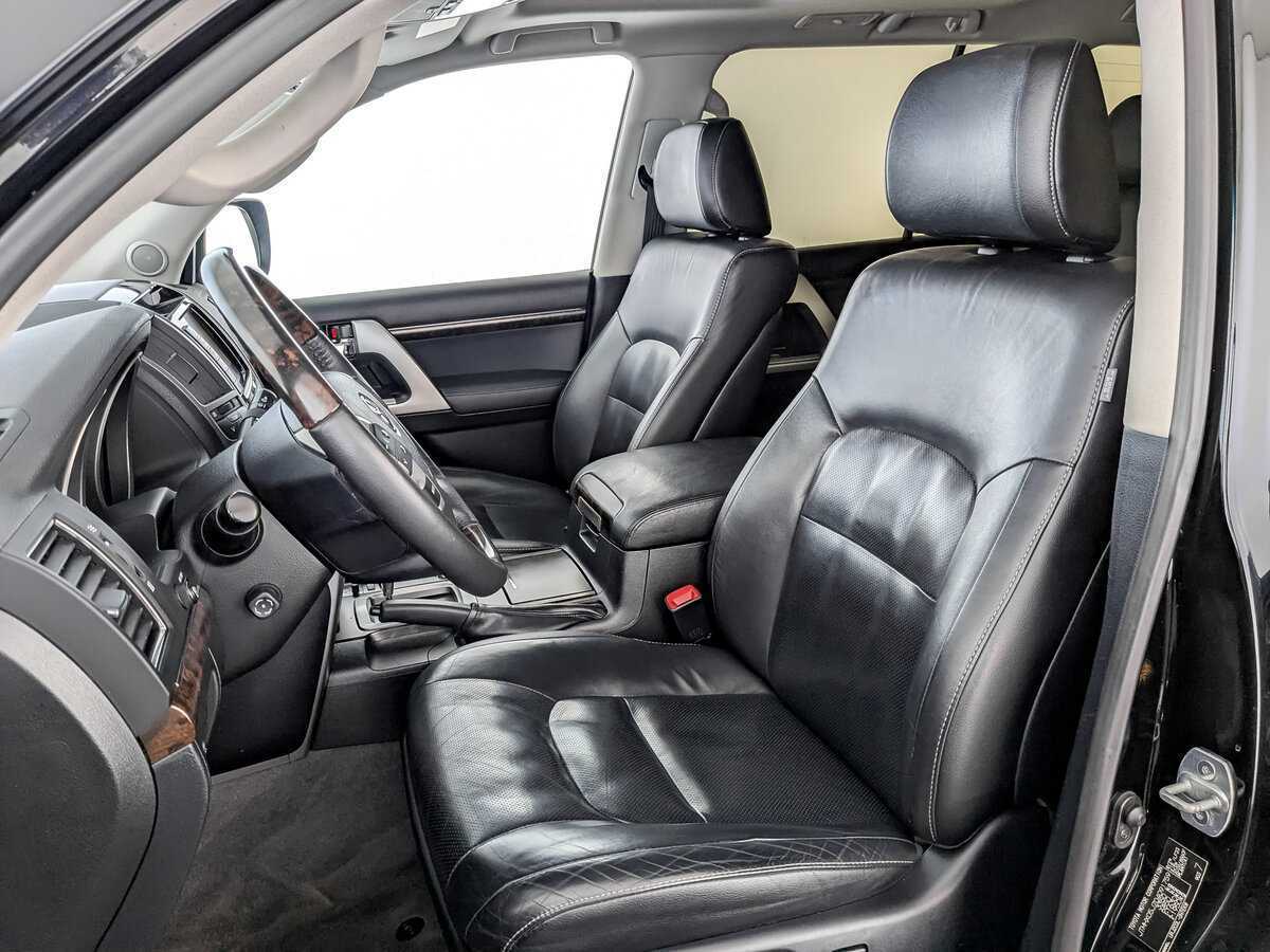 Toyota Land Cruiser с пробегом — 2015 год. Фото: #19