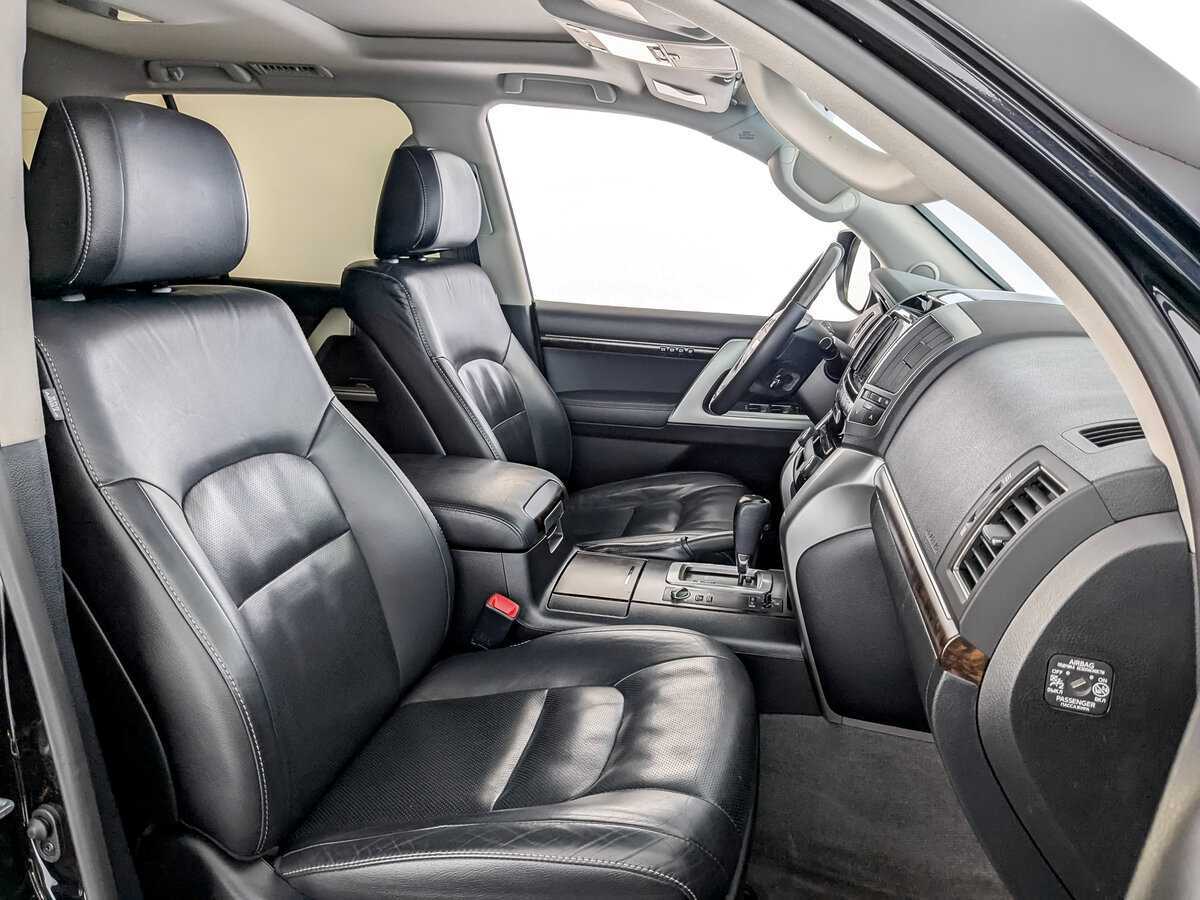 Toyota Land Cruiser с пробегом — 2015 год. Фото: #24