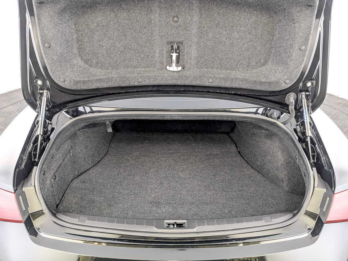 Infiniti Q60 с пробегом — 2020 год. Фото: #9