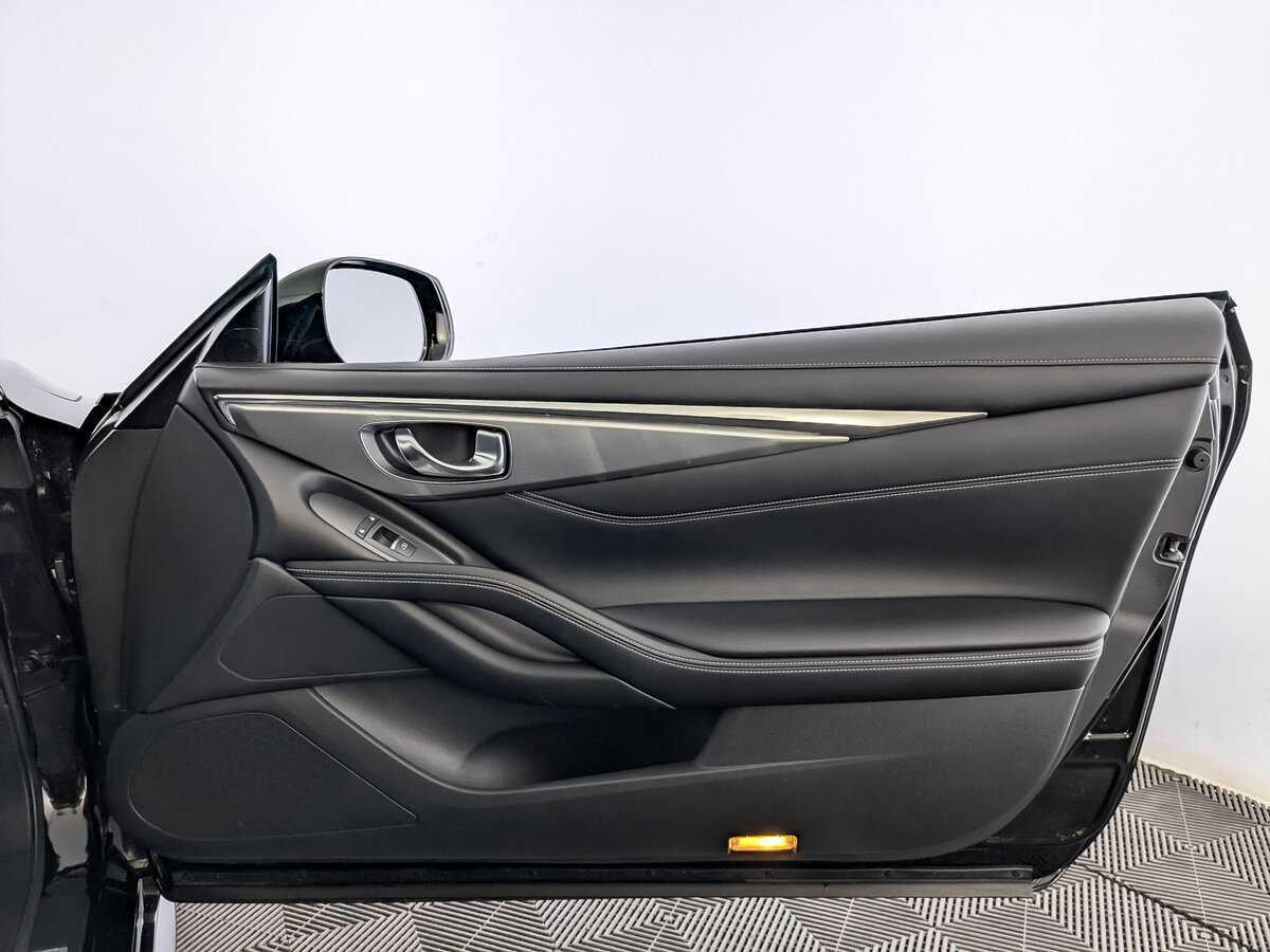 Infiniti Q60 с пробегом — 2020 год. Фото: #22