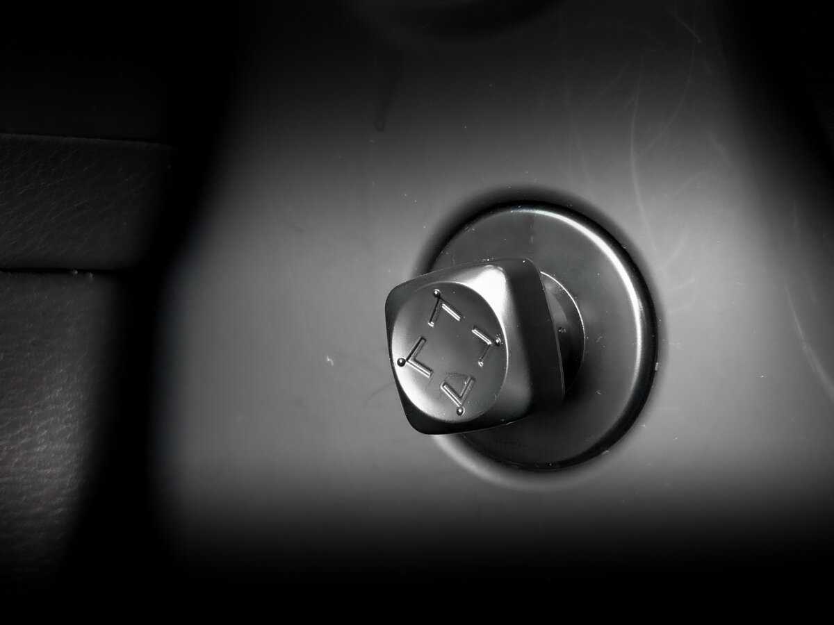 Infiniti Q60 с пробегом — 2020 год. Фото: #23