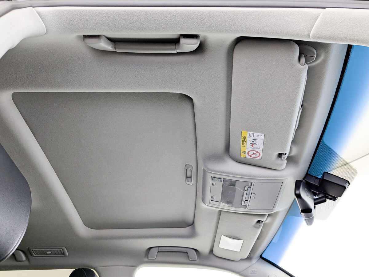 Toyota Land Cruiser с пробегом — 2014 год. Фото: #22