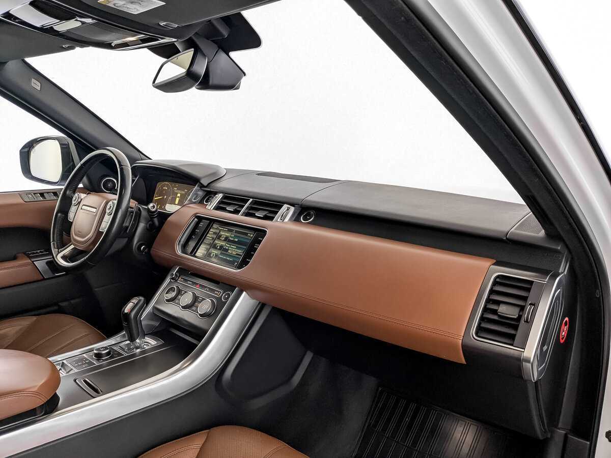 Land Rover Range Rover Sport с пробегом — 2014 год. Фото: #10