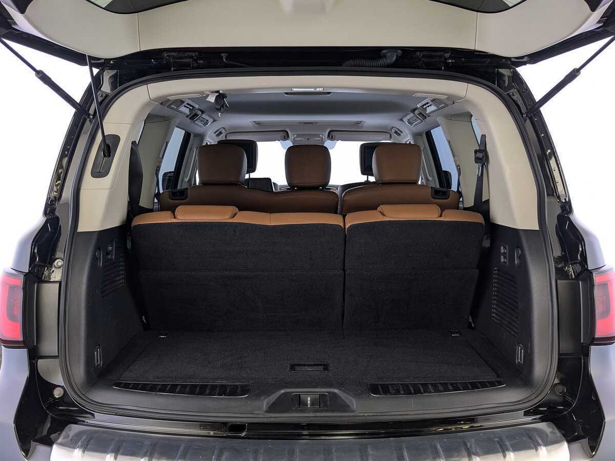 Infiniti QX80 с пробегом — 2018 год. Фото: #9