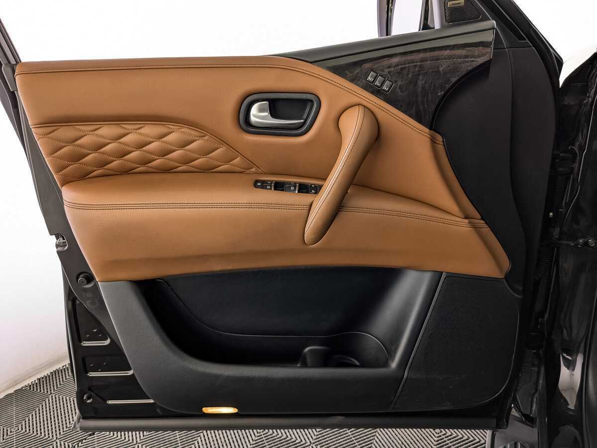 Infiniti QX80 с пробегом — 2018 год. Фото: #18