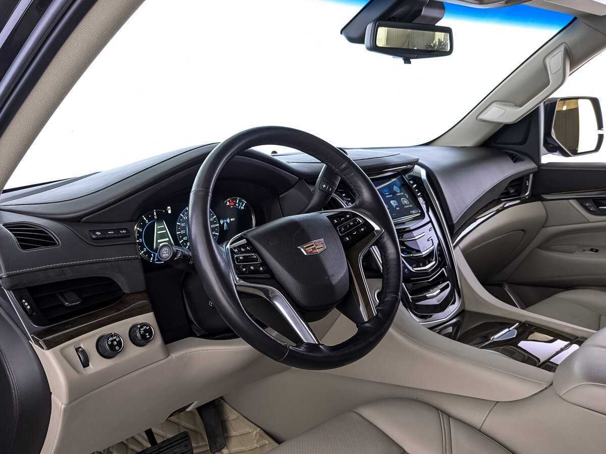 Cadillac Escalade с пробегом — 2019 год. Фото: #14