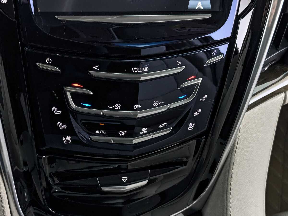 Cadillac Escalade с пробегом — 2019 год. Фото: #20