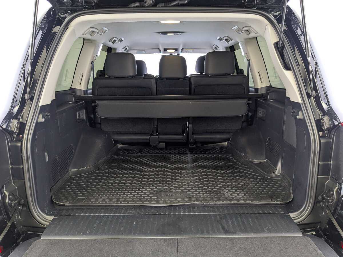 Toyota Land Cruiser с пробегом — 2020 год. Фото: #9