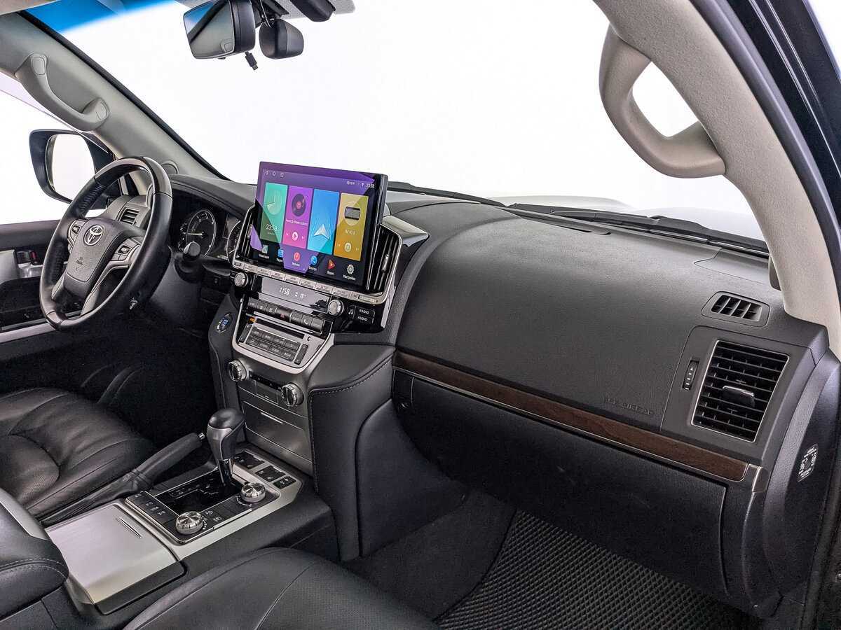 Toyota Land Cruiser с пробегом — 2020 год. Фото: #10