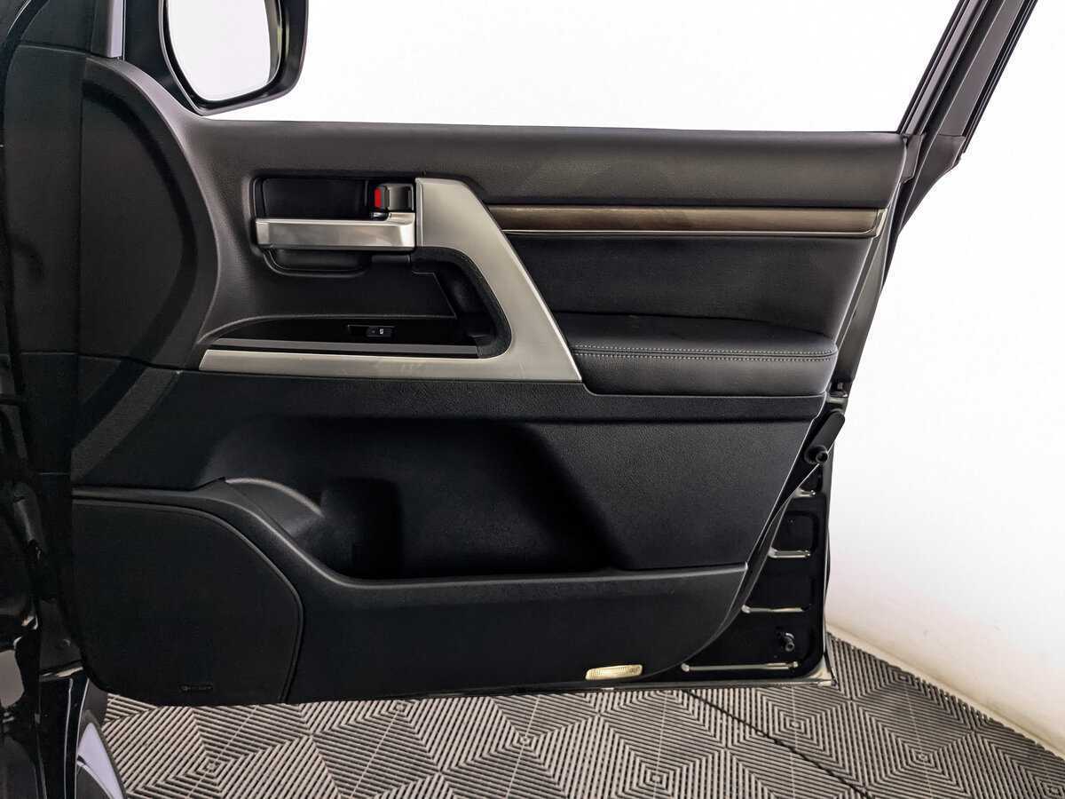 Toyota Land Cruiser с пробегом — 2020 год. Фото: #22