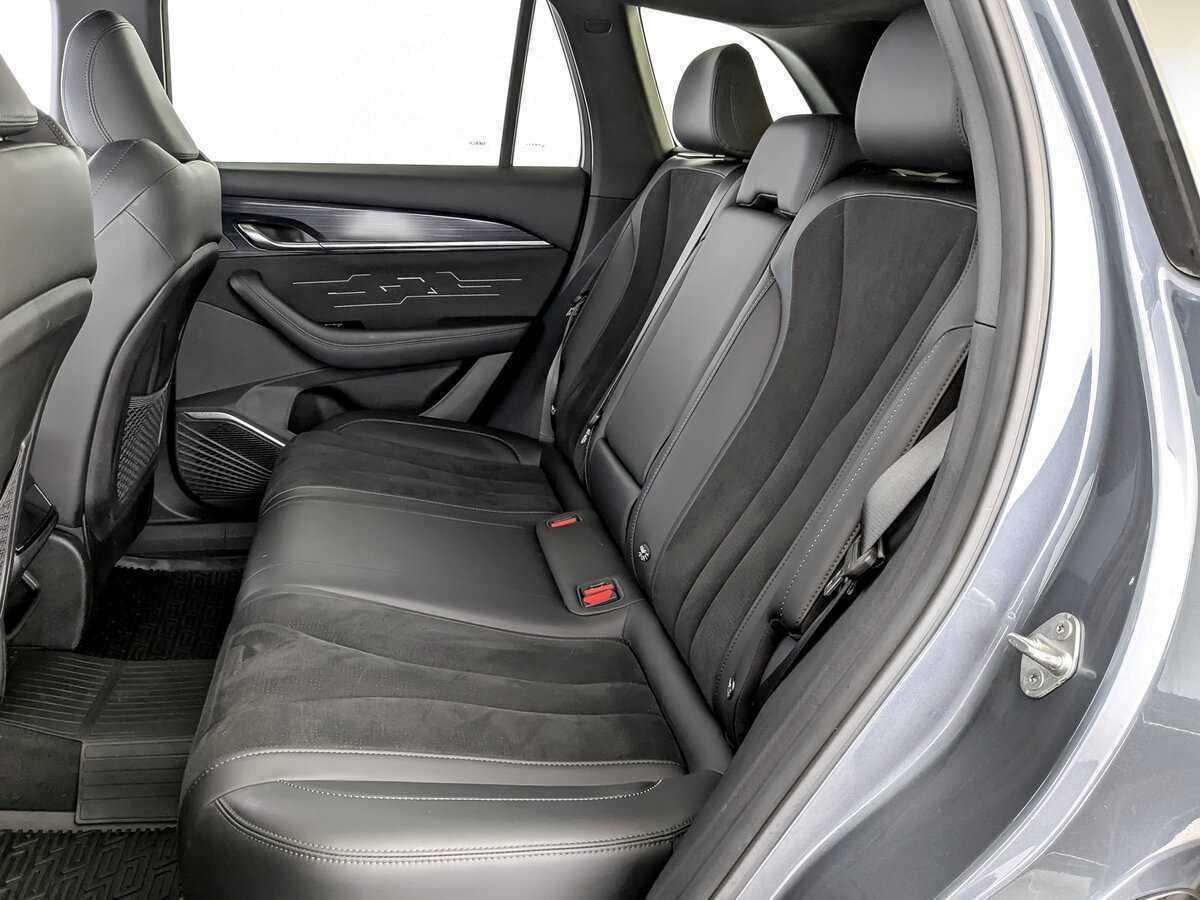 Geely Monjaro с пробегом — 2024 год. Фото: #11