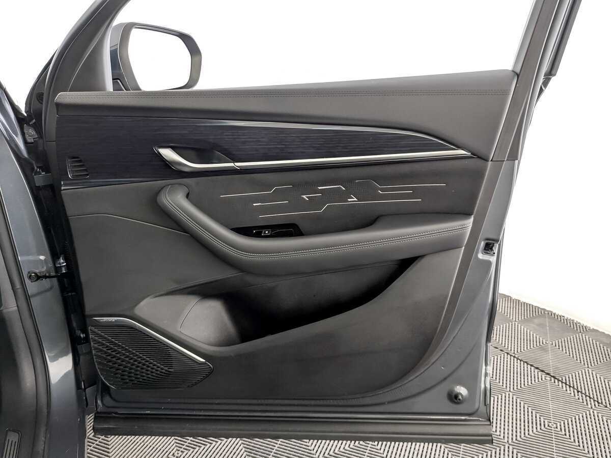 Geely Monjaro с пробегом — 2024 год. Фото: #22