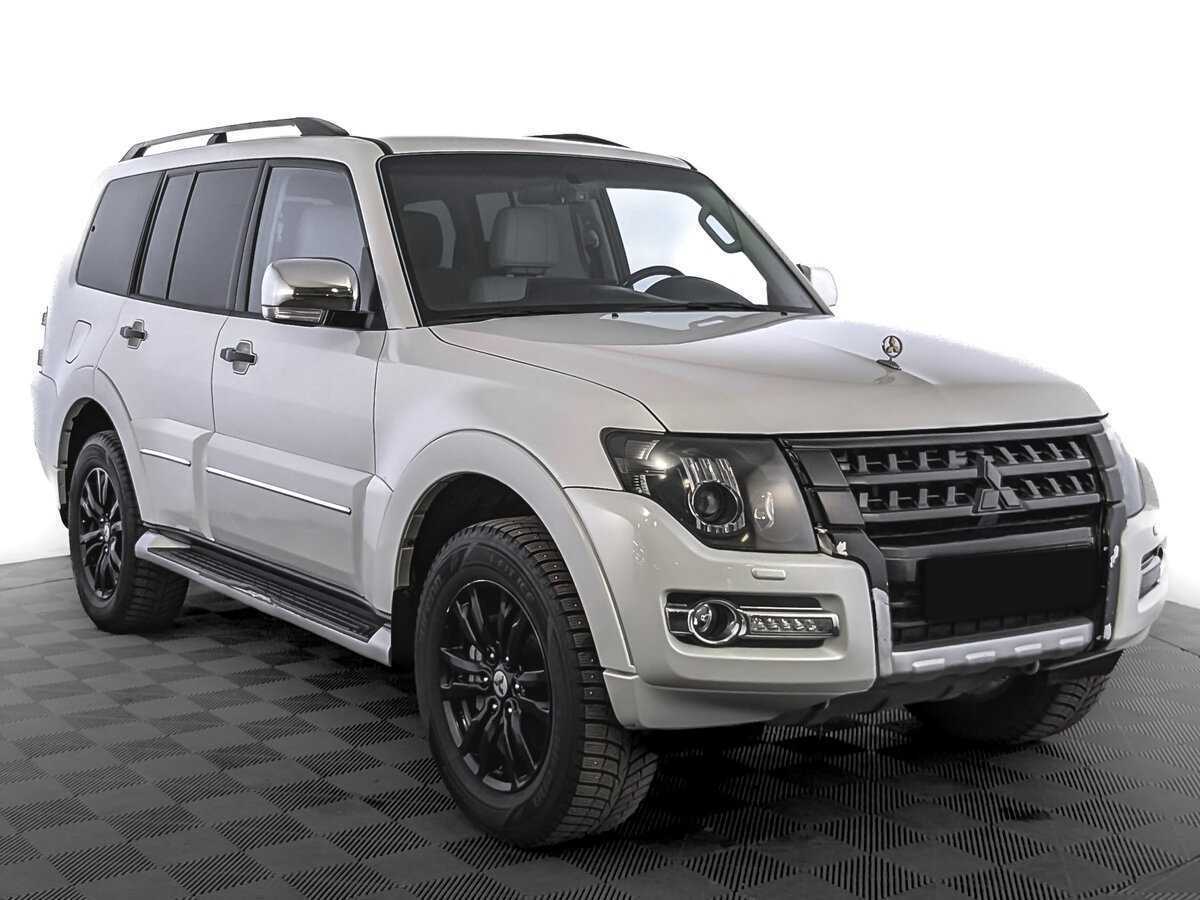 Mitsubishi Pajero с пробегом — 2019 год. Фото: #2