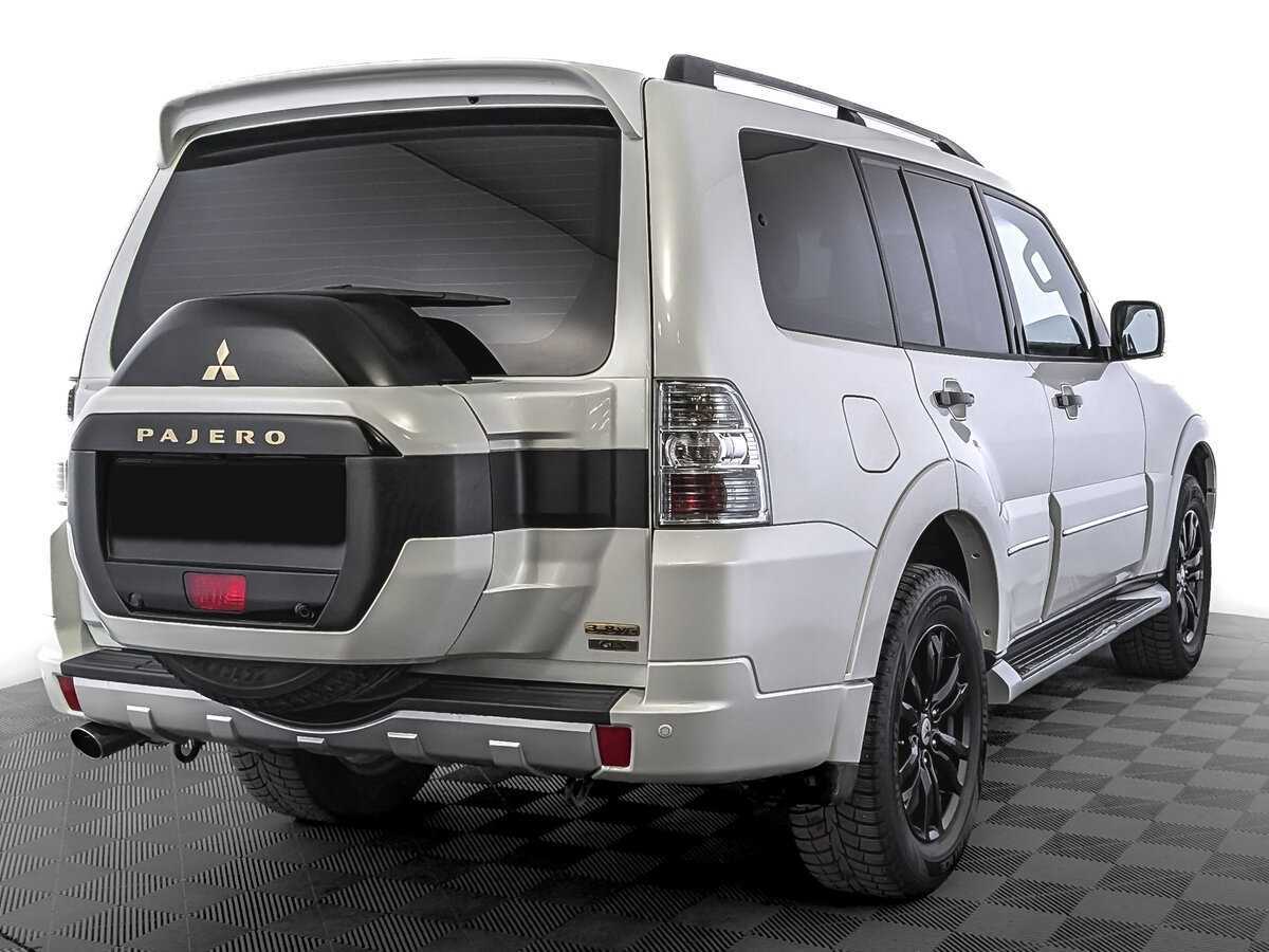 Mitsubishi Pajero с пробегом — 2019 год. Фото: #4