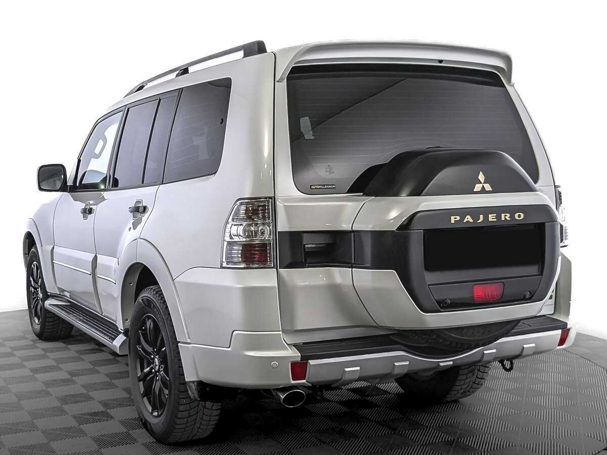 Mitsubishi Pajero с пробегом — 2019 год. Фото: #6