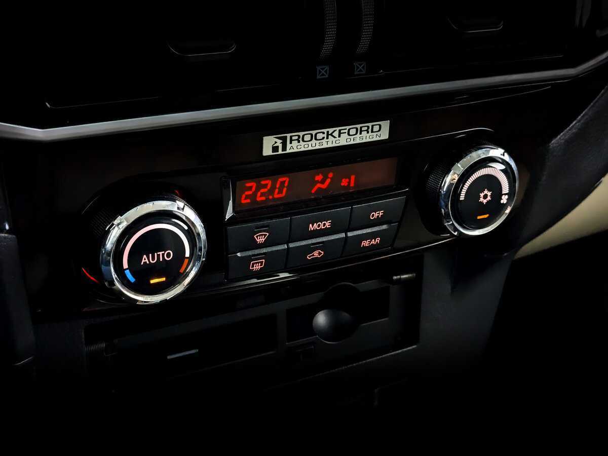 Mitsubishi Pajero с пробегом — 2019 год. Фото: #26