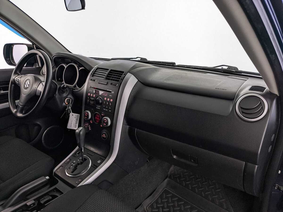 Suzuki Grand Vitara с пробегом — 2008 год. Фото: #10