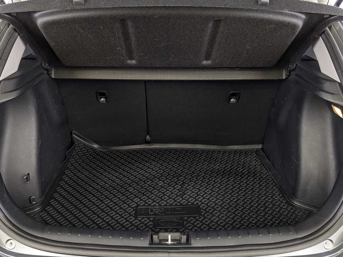 Kia Rio с пробегом — 2020 год. Фото: #9