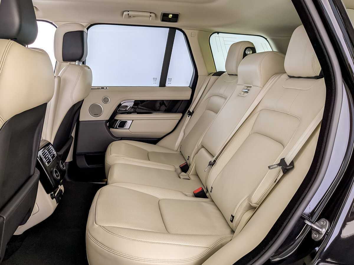 Land Rover Range Rover с пробегом — 2021 год. Фото: #11