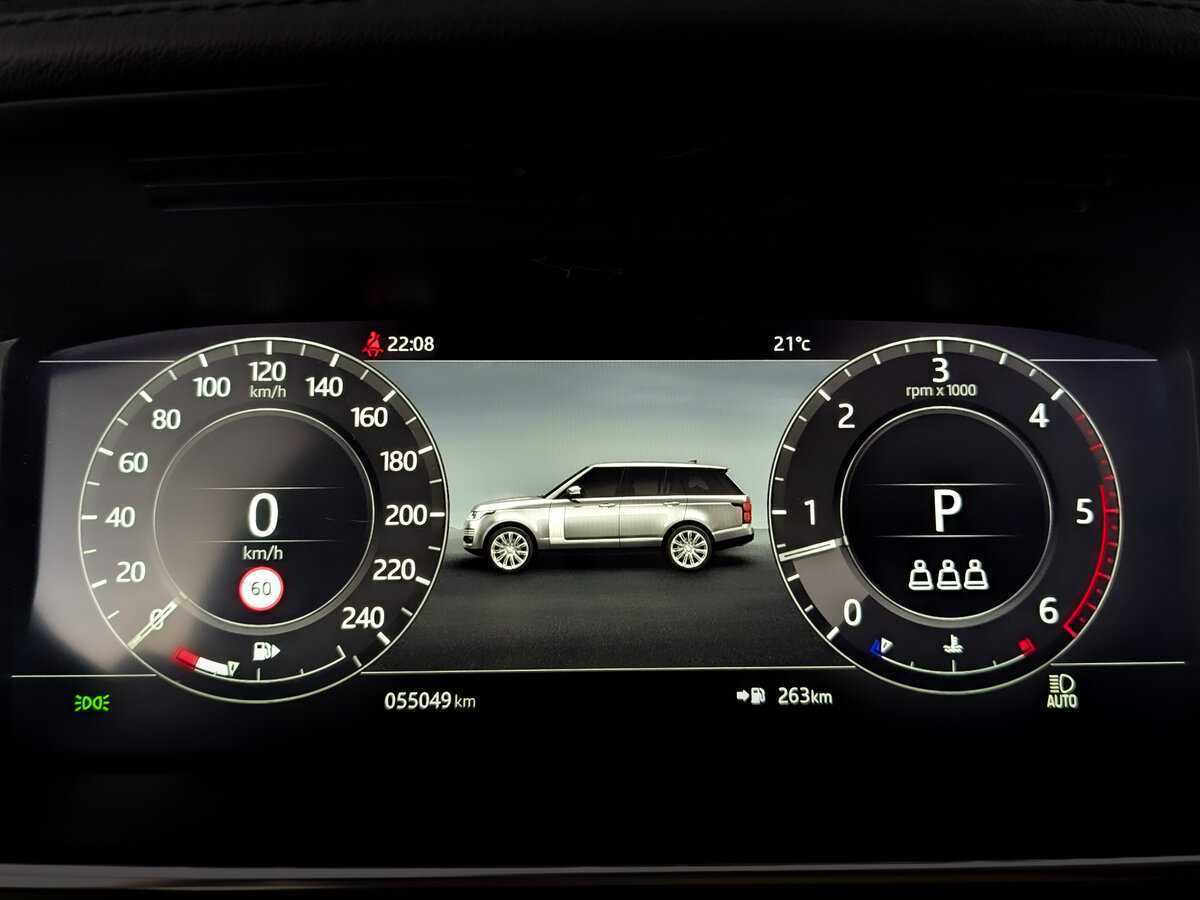 Land Rover Range Rover с пробегом — 2021 год. Фото: #12