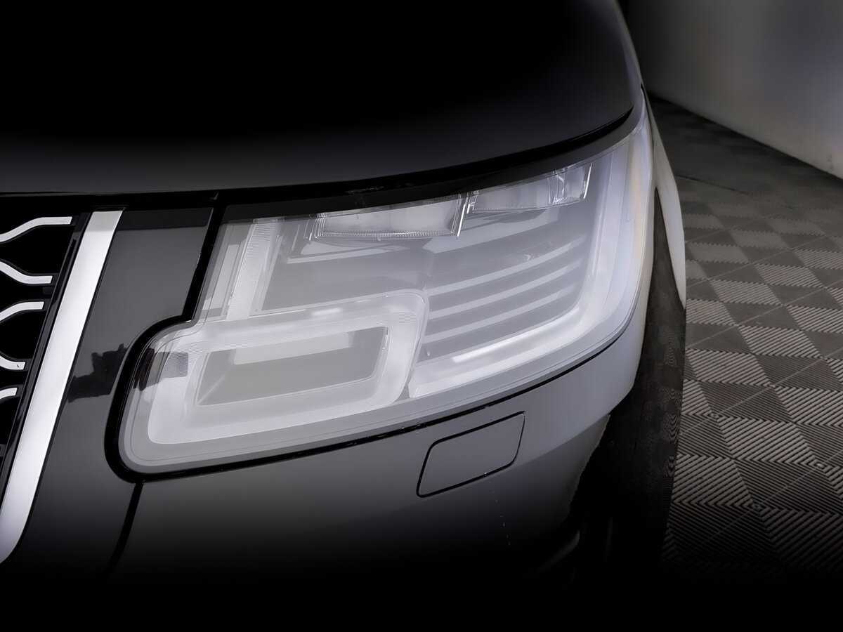 Land Rover Range Rover с пробегом — 2021 год. Фото: #16