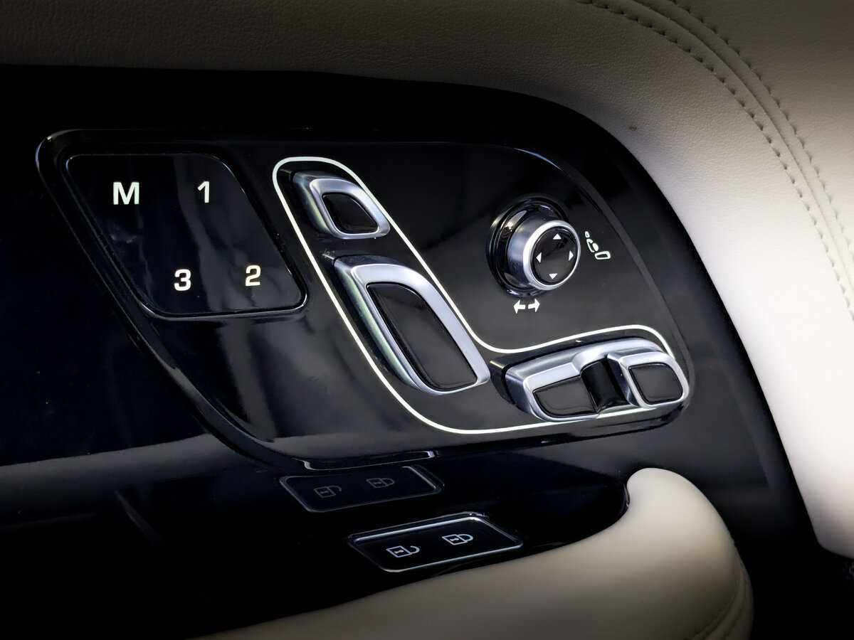 Land Rover Range Rover с пробегом — 2021 год. Фото: #20