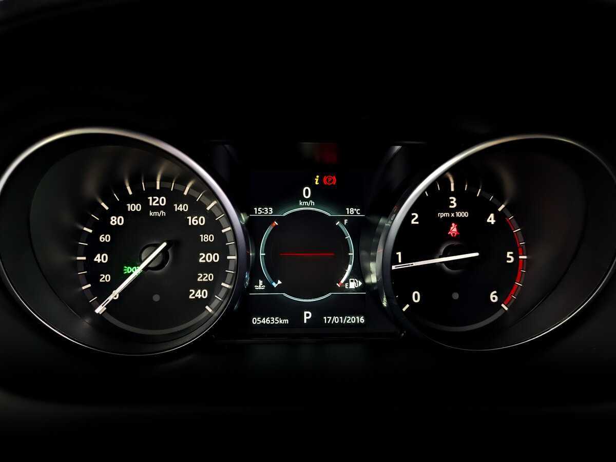 Land Rover Discovery Sport с пробегом — 2019 год. Фото: #12