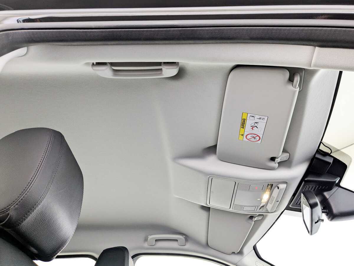 Land Rover Discovery Sport с пробегом — 2019 год. Фото: #20