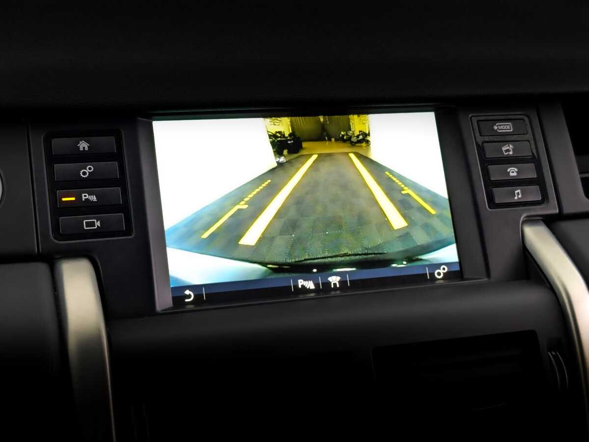 Land Rover Discovery Sport с пробегом — 2019 год. Фото: #25