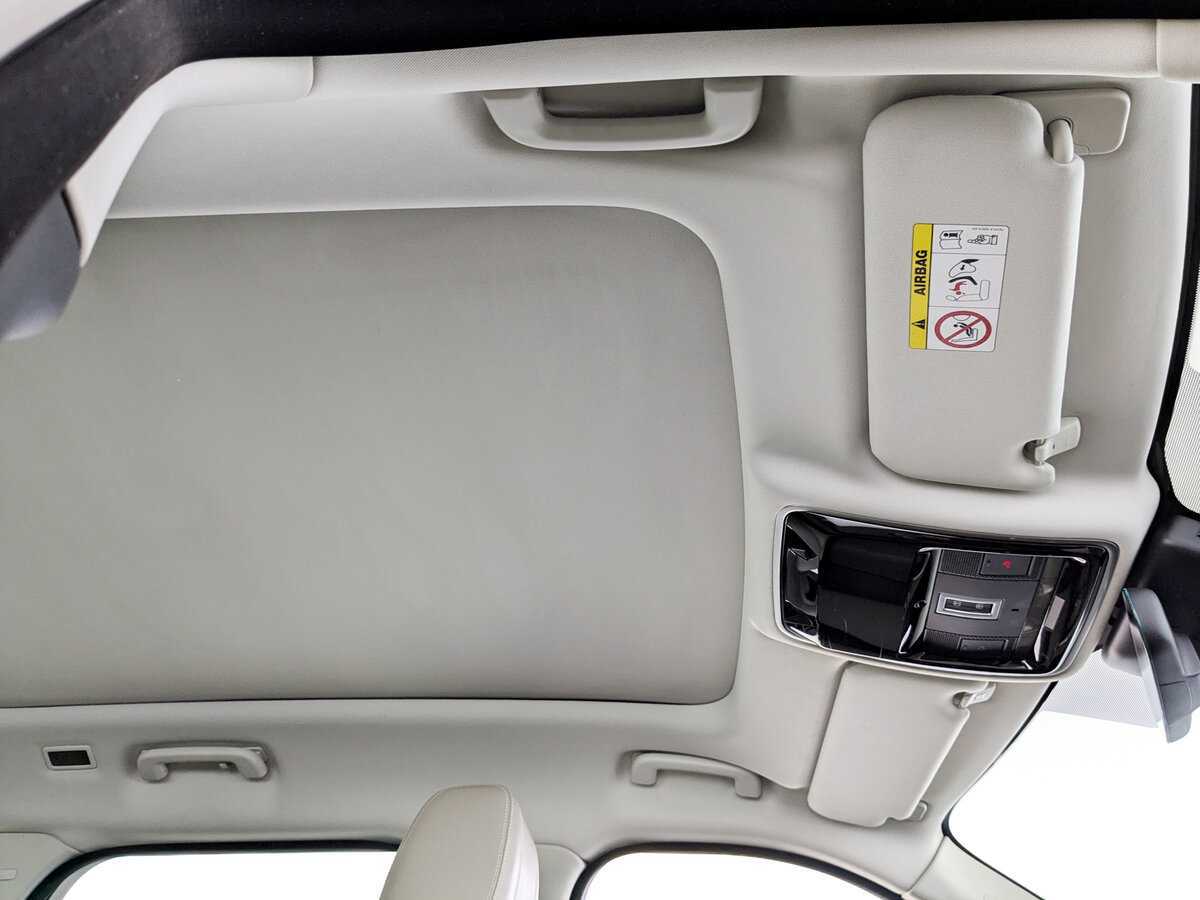 Land Rover Range Rover Velar с пробегом — 2018 год. Фото: #20