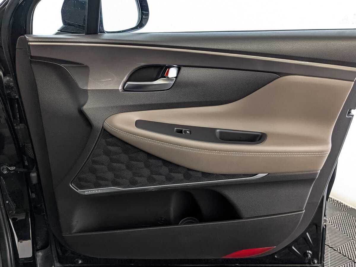 Hyundai Santa Fe с пробегом — 2020 год. Фото: #23
