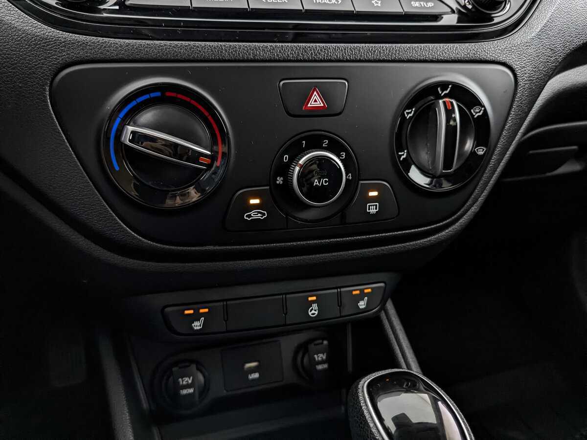 Hyundai Solaris с пробегом — 2020 год. Фото: #18