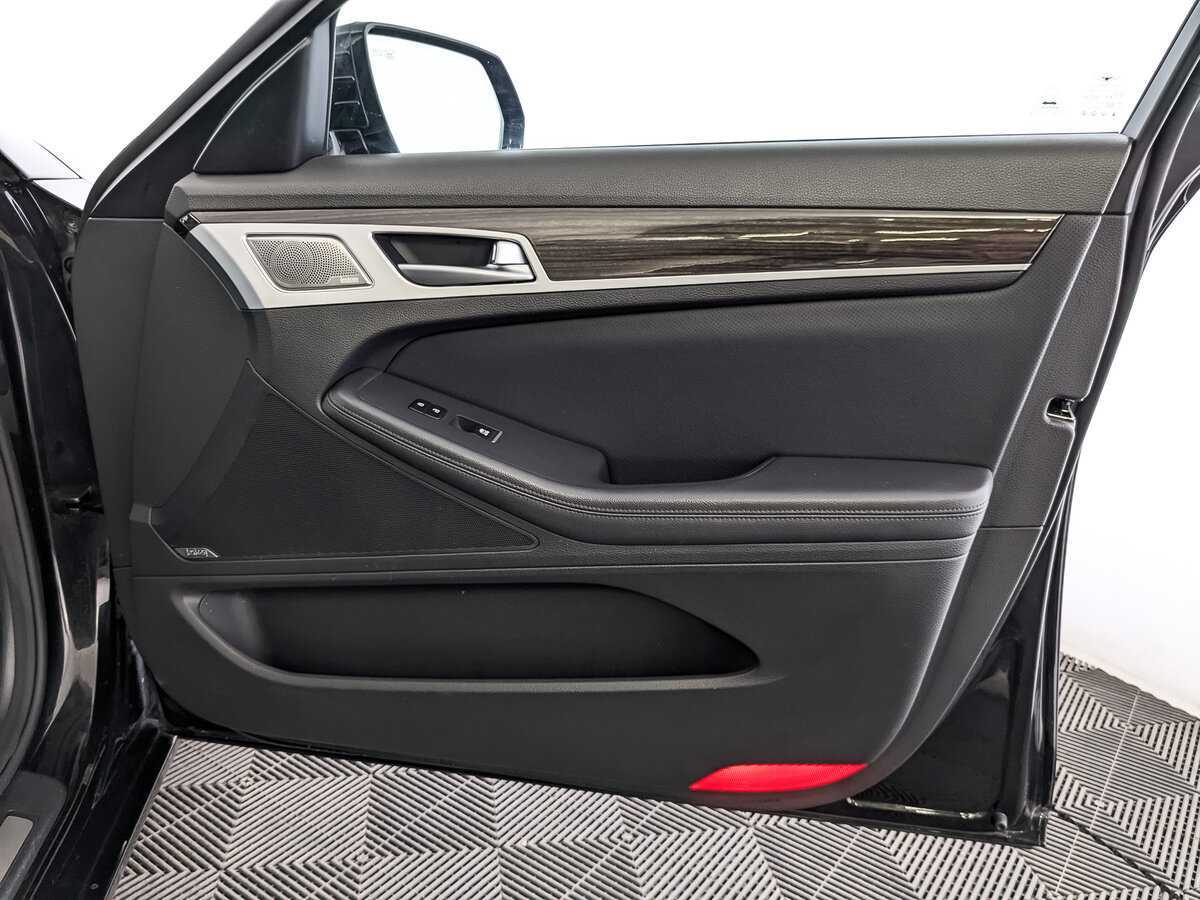Genesis G80 с пробегом — 2019 год. Фото: #24