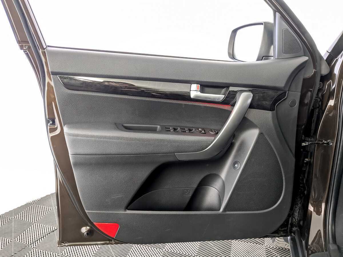 Kia Sorento с пробегом — 2018 год. Фото: #18