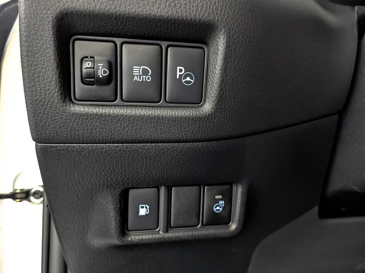 Toyota C-HR с пробегом — 2017 год. Фото: #25