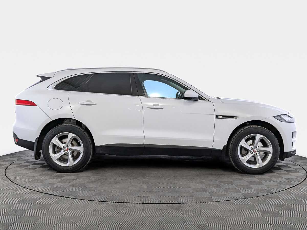 Jaguar F-Pace с пробегом — 2018 год. Фото: #3