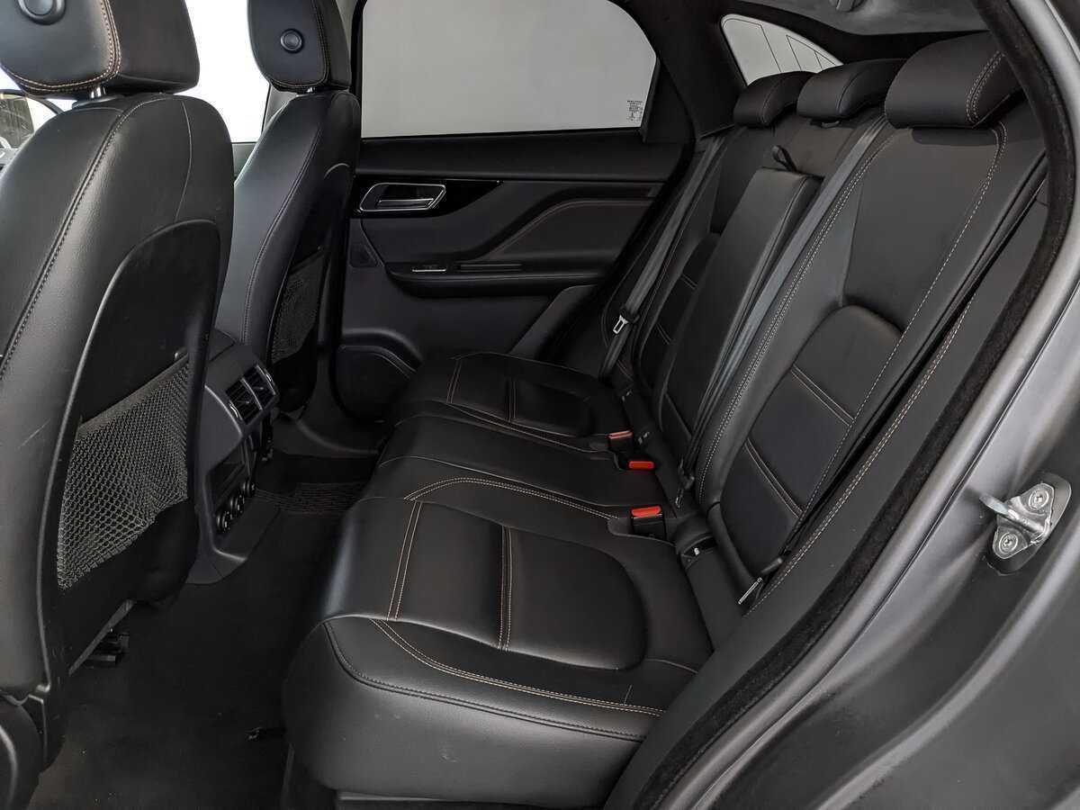 Jaguar F-Pace с пробегом — 2018 год. Фото: #17