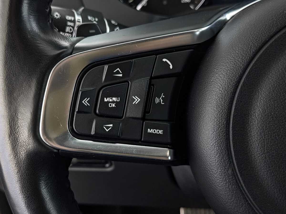 Jaguar F-Pace с пробегом — 2018 год. Фото: #27