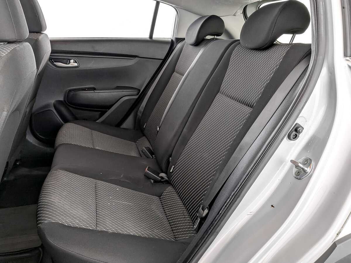 Kia Rio с пробегом — 2020 год. Фото: #11