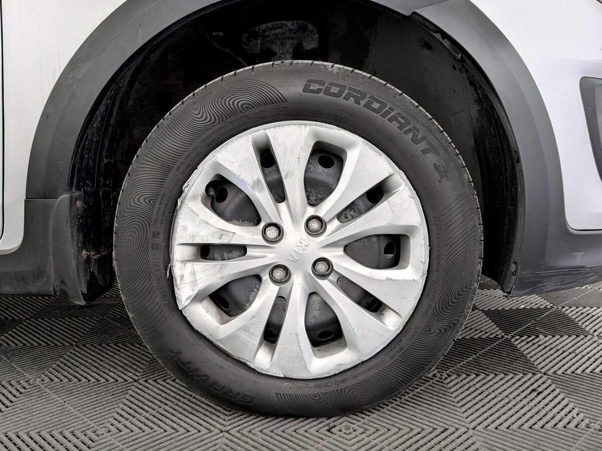 Kia Rio с пробегом — 2020 год. Фото: #17